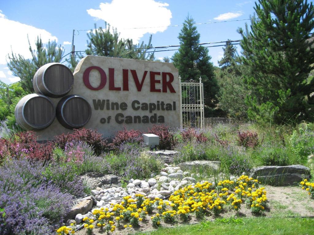 Oliver House Bed & Breakfast ภายนอก รูปภาพ